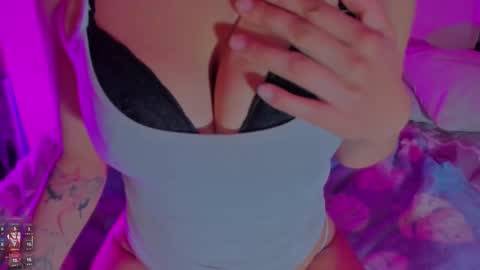 sara allenx online show from February 18, 5:42 pm
