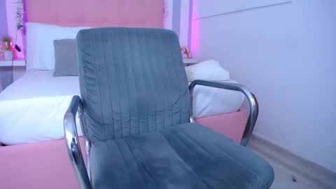 Sara... online show from March 5, 12:05 am