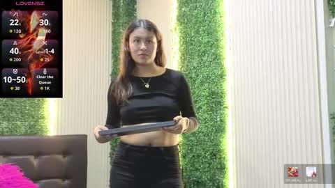 Snapshot of sara_blue13 chatting on March 9, 9:08 pm Sara online show from March 9, 9:08 pm