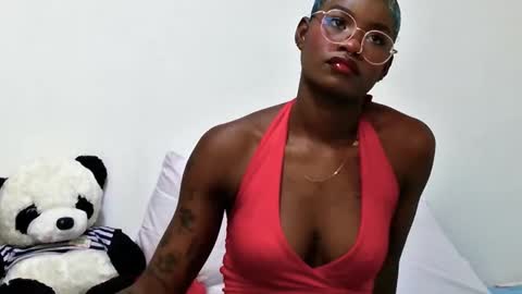 Snapshot of sara_brown18 chatting on March 17, 1:47 pm Sara online show from March 17, 1:47 pm