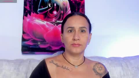 Snapshot of sara_charmy chatting on April 16, 11:11 am online show from April 16, 11:11 am