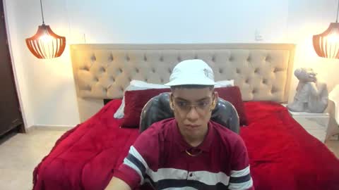 Snapshot of sara_demon_ chatting on November 28, 12:19 pm Sara and Demon online show from November 28, 12:19 pm