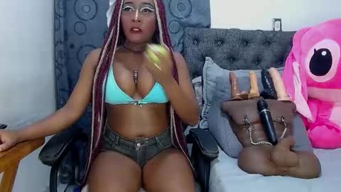 Snapshot of sara_greyx chatting on September 27, 9:09 pm Sara Greyx online show from September 27, 9:09 pm