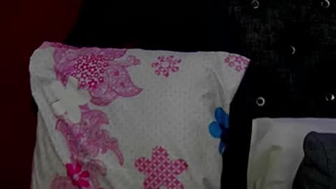 Sara Greyx online show from January 13, 9:20 pm