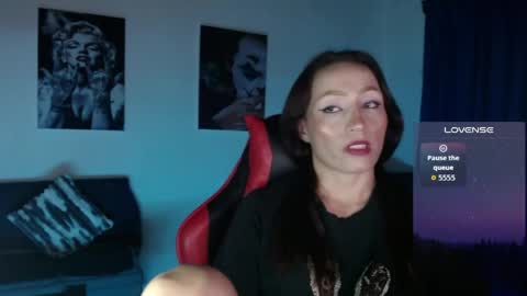 Sara online show from May 17, 4:10 am