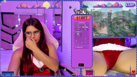 Snapshot of sara_hil chatting on December 11, 12:23 am Sara online show from December 11, 12:23 am