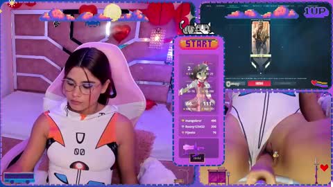 Snapshot of sara_hil chatting on March 4, 12:29 am Sara online show from March 4, 12:29 am
