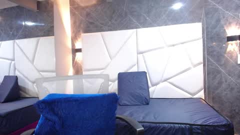 Snapshot of sara_hoffman_4 chatting on March 26, 11:27 am Sara online show from March 26, 11:27 am