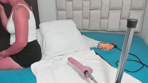 sara online show from February 6, 12:19 pm