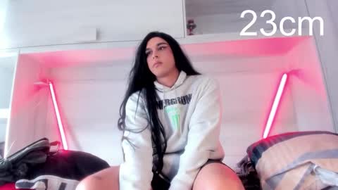 sara_hunter1 online show from October 29, 3:58 pm