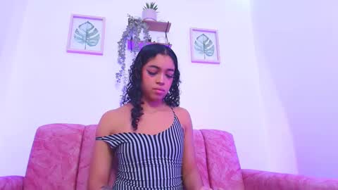 Snapshot of sara_jhonsonn chatting on December 21, 12:31 am Sara Jhonson online show from December 21, 12:31 am