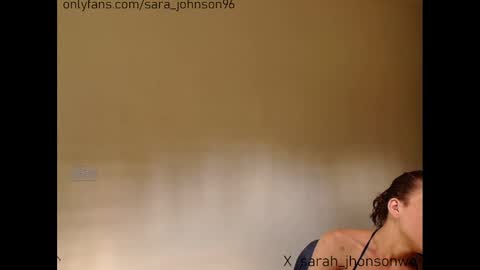 sara_johnson__ online show from December 9, 8:44 pm