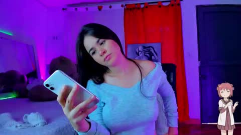 Snapshot of sara_leenn chatting on February 12, 8:07 pm online show from February 12, 8:07 pm