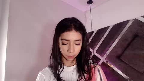 Snapshot of sara_lopee1 chatting on October 6, 11:51 am sara_lopee1 online show from October 6, 11:51 am