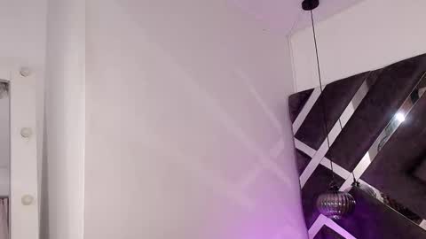 Snapshot of sara_lopee1 chatting on October 20, 11:54 am sara_lopee1 online show from October 20, 11:54 am