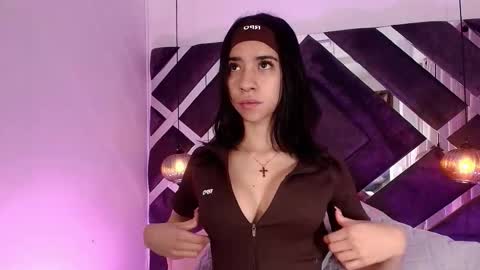 Snapshot of sara_lopee1 chatting on October 22, 11:54 am sara_lopee1 online show from October 22, 11:54 am