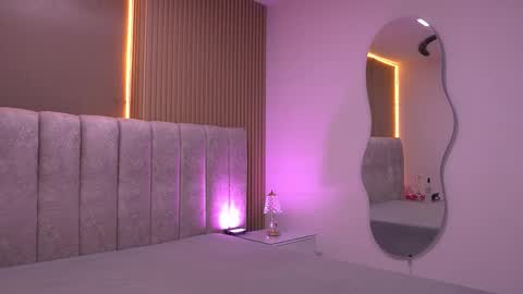 sara_lopee1 online show from February 14, 11:51 am