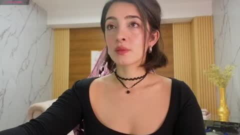 Sara  online show from May 21, 1:51 pm