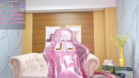 Sara  online show from May 23, 1:59 pm