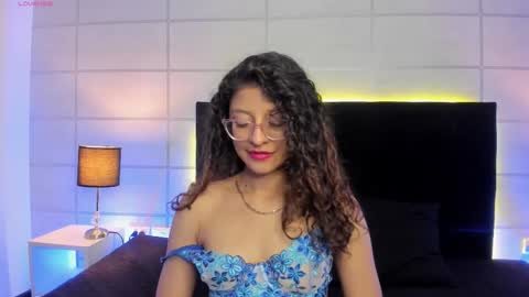 Snapshot of sara_mac_ chatting on October 7, 8:50 pm Sara online show from October 7, 8:50 pm