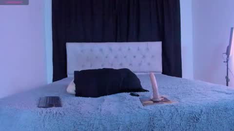 Sara  Neith online show from March 10, 3:44 am