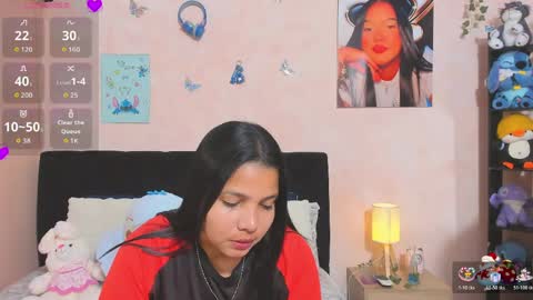Snapshot of sara_mendez2_ chatting on May 2, 12:04 am Sara Mendez online show from May 2, 12:04 am