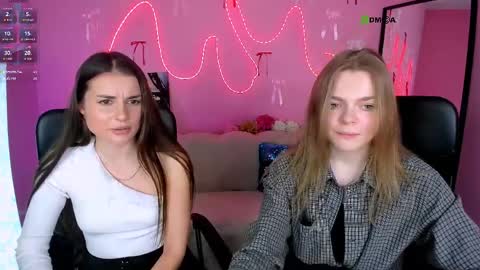 Snapshot of sara_muse1 chatting on April 3, 7:12 pm Sara online show from April 3, 7:12 pm