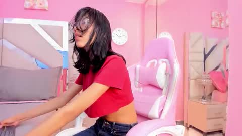 sara_naomi online show from September 12, 7:25 pm