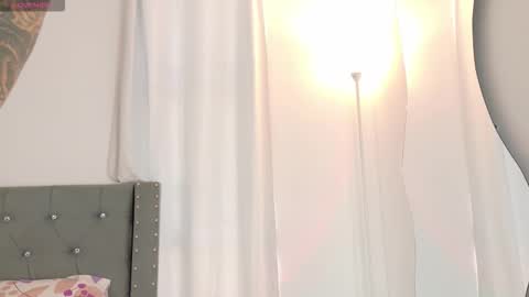 Snapshot of sara_queen9 chatting on March 9, 4:33 pm Sara online show from March 9, 4:33 pm