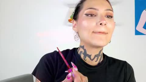 Snapshot of sara_queen9 chatting on June 30, 5:41 am Sara online show from June 30, 5:41 am
