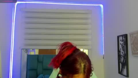 sara_red_x online show from July 7, 7:09 am