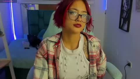 sara_red_x online show from July 7, 7:23 am