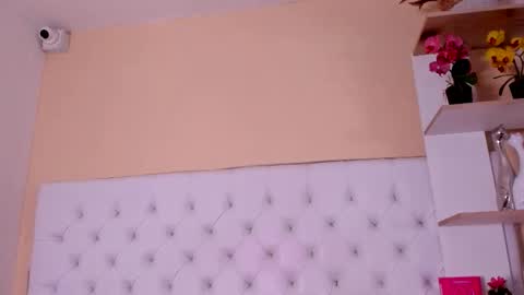 Snapshot of sara_salgado chatting on October 13, 11:10 am sara_salgado online show from October 13, 11:10 am