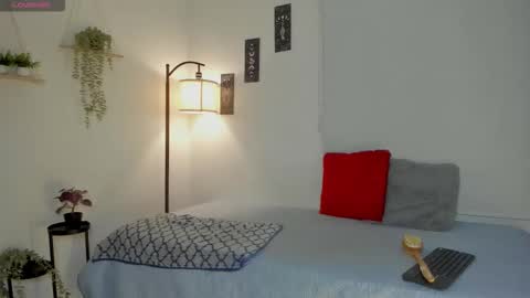 Snapshot of sara_sweett9 chatting on February 16, 11:34 pm sara_sweett9 online show from February 16, 11:34 pm