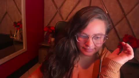 sara_thonson_ online show from October 1, 3:34 am