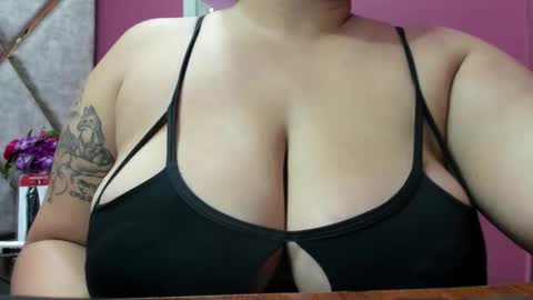 sara_thonson_ online show from January 8, 4:31 pm