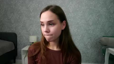 Snapshot of sara_whooops chatting on October 3, 7:11 pm Im Sara online show from October 3, 7:11 pm