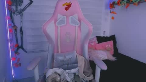 Snapshot of saraa_ramirez chatting on October 23, 3:06 am Sarah Ramirez online show from October 23, 3:06 am