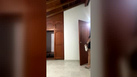 Snapshot of saraa_summer chatting on April 4, 11:57 pm saraa_summer online show from April 4, 11:57 pm