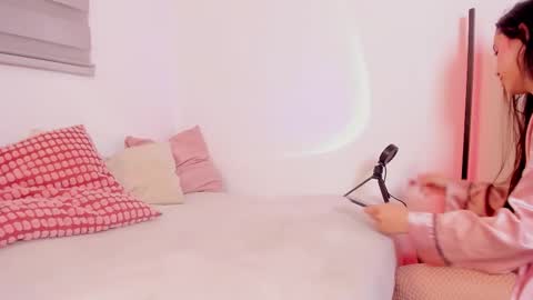 Sarah  online show from February 19, 11:23 pm