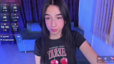 Snapshot of saraamills chatting on January 22, 12:27 am Sara online show from January 22, 12:27 am