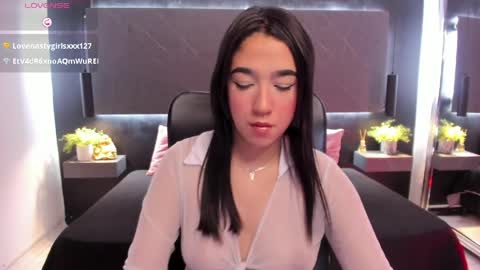 Snapshot of saraamills chatting on March 27, 8:26 am Sara online show from March 27, 8:26 am