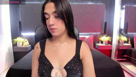 Snapshot of saraamills chatting on March 30, 3:40 am Sara online show from March 30, 3:40 am