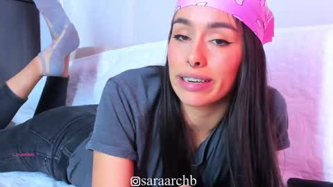Snapshot of saraarchbould chatting on March 6, 8:48 pm Sara online show from March 6, 8:48 pm