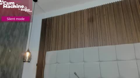 Snapshot of saraby_blandon chatting on March 3, 9:59 am online show from March 3, 9:59 am