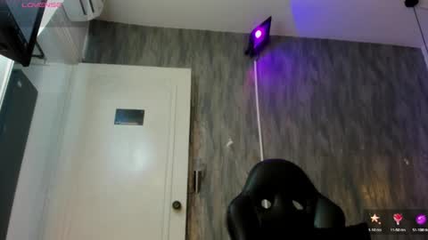 Snapshot of saraby_blandon chatting on May 2, 11:04 am online show from May 2, 11:04 am