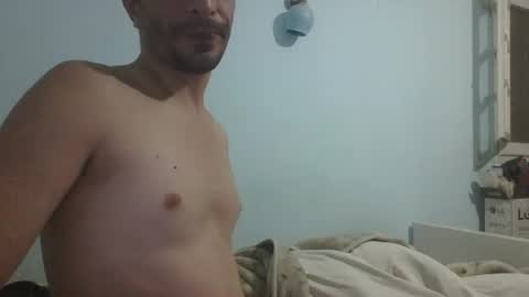 Snapshot of saraclit chatting on January 23, 2:55 am pass kika online show from January 23, 2:55 am