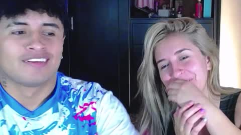 Snapshot of saradiazxxx chatting on February 13, 5:03 am saradiazxxx online show from February 13, 5:03 am