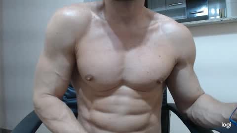 Snapshot of saradorj92 chatting on December 16, 4:34 am saradorj92 online show from December 16, 4:34 am