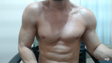 Snapshot of saradorj92 chatting on December 21, 3:25 am saradorj92 online show from December 21, 3:25 am